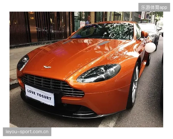 法拉利加油趣事大揭秘：当豪车遇上“低级”失误，笑料百出！